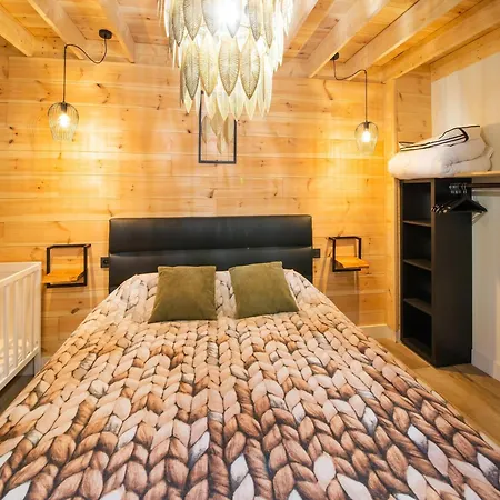 Premium In Erez E With Private Sauna Chalet Érezée